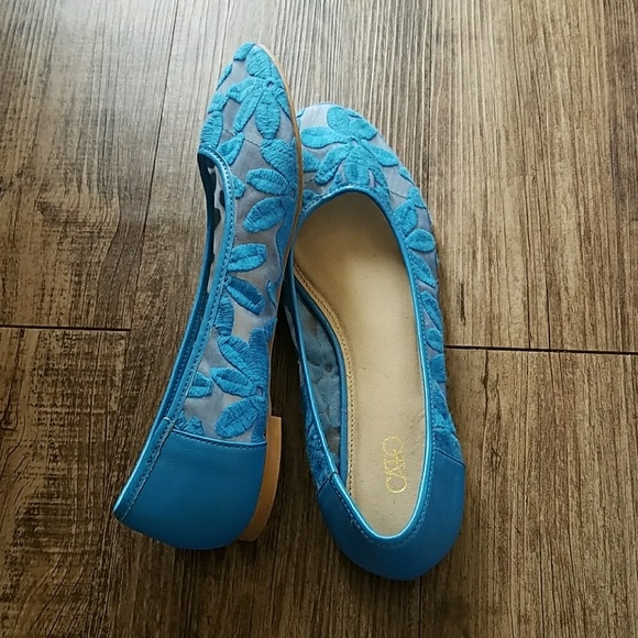 Shoes - Picture 2 of 2